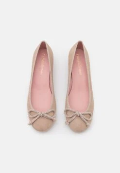 Pretty Ballerinas Angelis - Klassieke Pumps - Safari 13 Pretty Ballerinas Angelis - Klassieke Pumps - Safari -Winkel Voor Damesmode 7c0d2b6c3aaa44ff957702466ab1789c