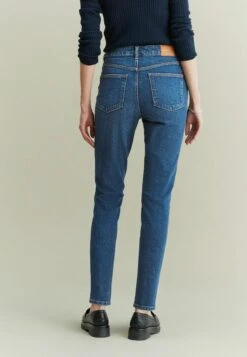 Next Comfort Stretch Mom Standard - Slim Fit Jeans - Dark Blue -Winkel Voor Damesmode 81c4d13f94d54c41906b7f665e2fed8b