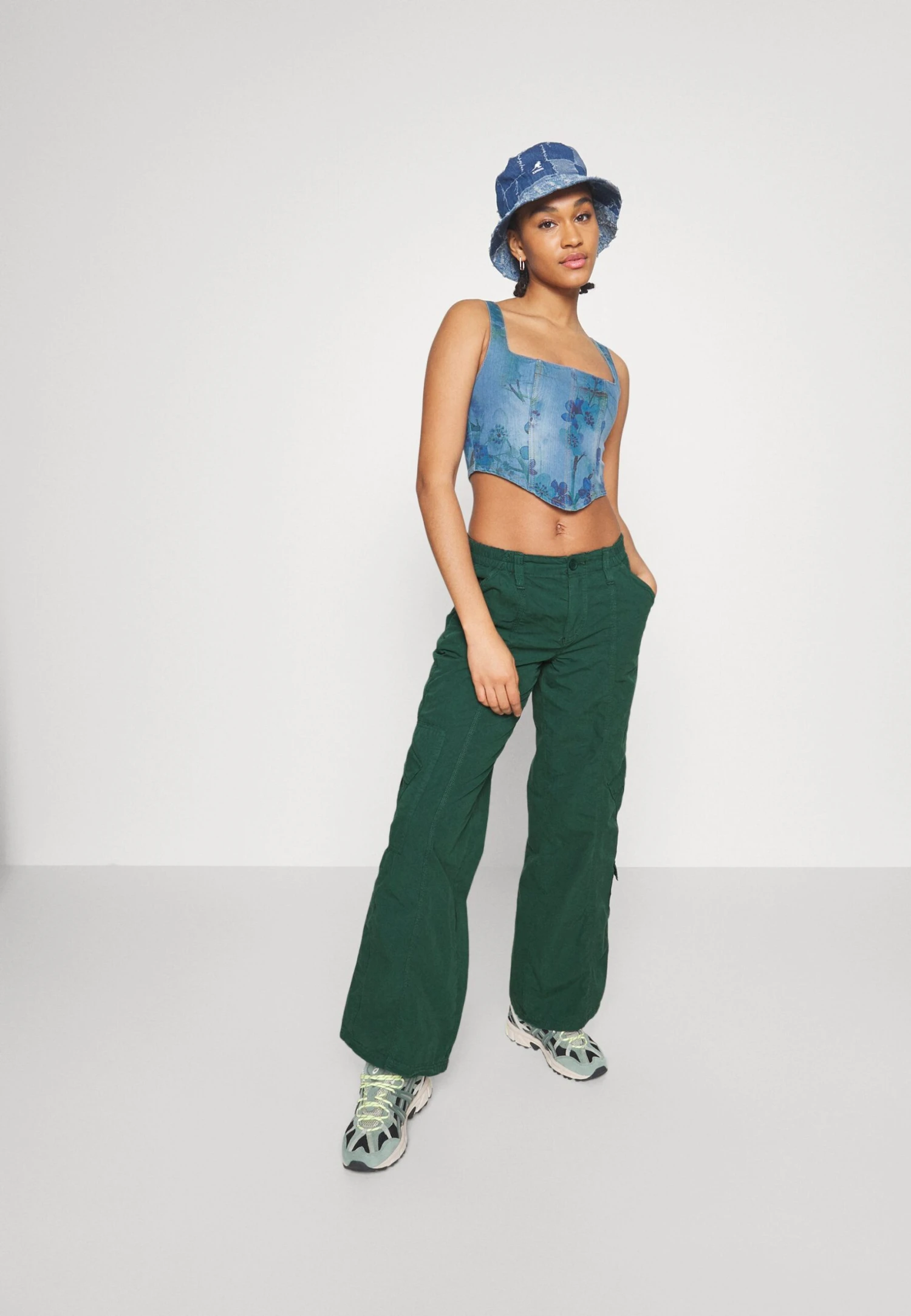 BDG Urban Outfitters Summer- Broek - Bottle Green 4 BDG Urban Outfitters Summer- Broek - Bottle Green - Afbeelding 2