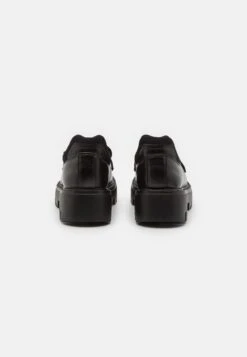 N°21 Loafers - Instappers - Black 10 N°21 Loafers - Instappers - Black -Winkel Voor Damesmode 82db0eedc1b045d1a2adfe6ad9d27f34