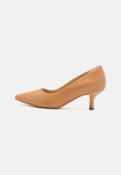 Clarks Violet Rae - Klassieke Pumps - Camel -Winkel Voor Damesmode 82e7a004b6b54965b1f85a82fd5d4ba1