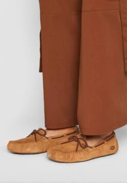 Ugg Dakota - Pantoffels - Chestnut -Winkel Voor Damesmode 89e94429d3ae4609be92b6187fcdbfce