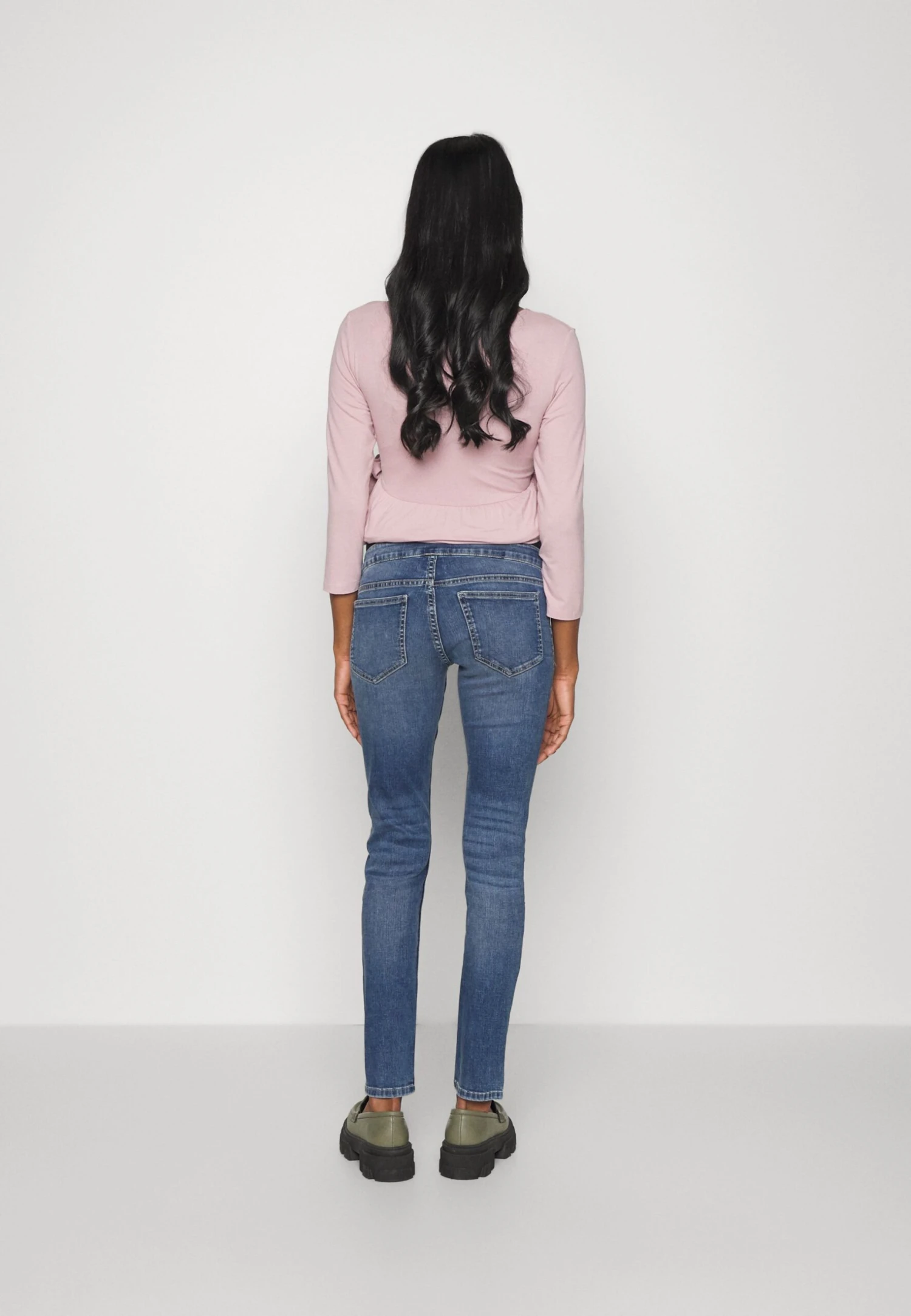 Trouser Mom Tova- Jeans Skinny Fit - Light Denim 5 Trouser Mom Tova- Jeans Skinny Fit - Light Denim - Afbeelding 3