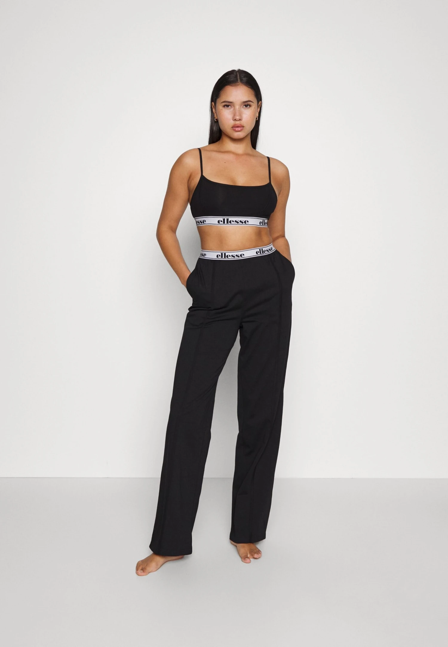 Ellesse Arosa Lounge Set - Pyjama - Black 3 Ellesse Arosa Lounge Set - Pyjama - Black