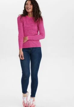 Nuankie- Trui - Strawberry Moon -Winkel Voor Damesmode 8e25510d6f1c4544bbe5f32aa5814925