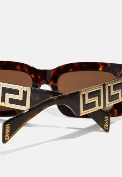 Versace Zonnebril - Havana -Winkel Voor Damesmode 8f5269b4c9154867abd1e5e4d2e9dfa8