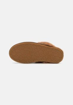 Ugg Scuffette - Pantoffels - Burnt Cedar -Winkel Voor Damesmode 8f89f17f55b048368c97a8852f705527