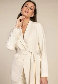 Amilla Vis 345 - Halflange Jas - Sand Shell