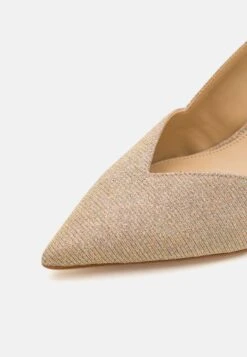 MICHAEL Michael Kors Chelsea Sling - Hoge Hakken - Camel/Multi-Coloured 15 MICHAEL Michael Kors Chelsea Sling - Hoge Hakken - Camel/Multi-Coloured -Winkel Voor Damesmode 9111c0a08d55443c8667da0c5bdb88cc