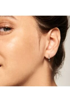 PDPAOLA Kaya- Oorbellen - Gold-Coloured 7 PDPAOLA Kaya- Oorbellen - Gold-Coloured -Winkel Voor Damesmode 96a315e95c6a4e09a532761cb72671b1