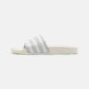 Adidas Originals Adilette Unisex - Badslippers - Grey One/Core White/Off White -Winkel Voor Damesmode 96a3284f74624f3aa2290e204a04169b