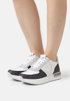 LOVE MOSCHINO Sneakers Laag - Fantasy Color