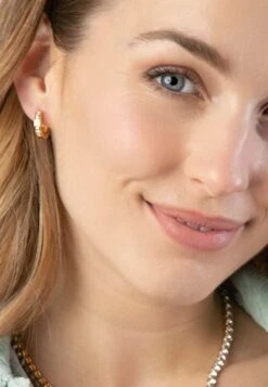 Oorbellen - Gold-Coloured -Winkel Voor Damesmode a2e8518808d04005b1f2b8edc9146a4a