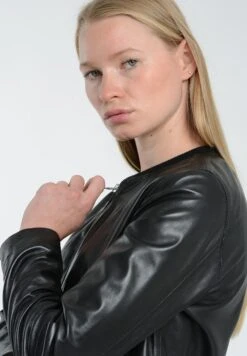 Maze Leren Jas - Black -Winkel Voor Damesmode aaf9bb3f75a34f2e93fe253ba6ef7b36