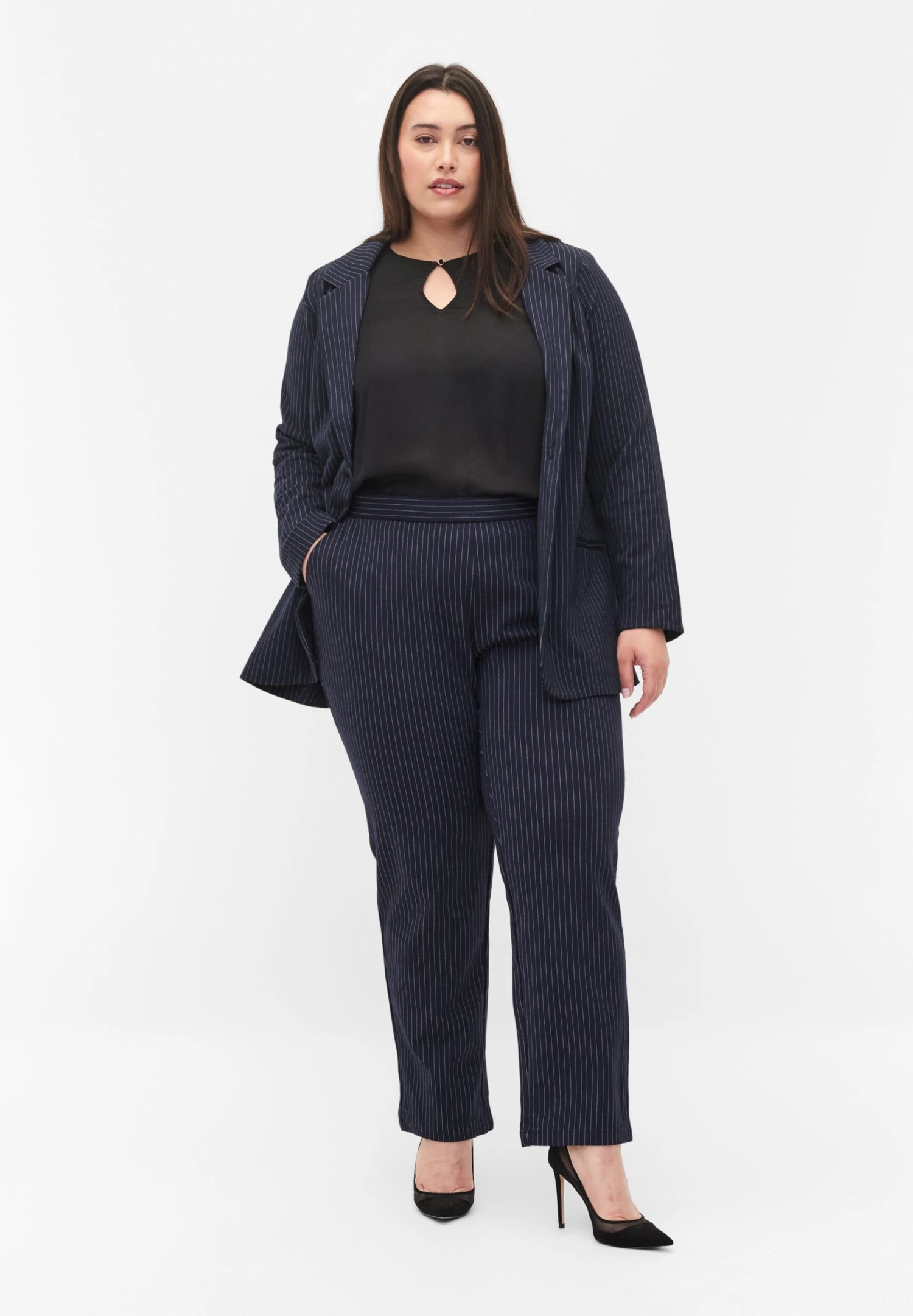 Zizzi Halflange Jas - Navy Stripe 4 Zizzi Halflange Jas - Navy Stripe - Afbeelding 2