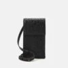 Armani Exchange Techcase Unisex - Telefoonhoesje - Black