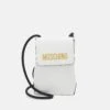 MOSCHINO Shoulder Bag - Telefoonhoesje - Fantasy White 2 MOSCHINO Shoulder Bag - Telefoonhoesje - Fantasy White -Winkel Voor Damesmode ae6ff4de2e414ee0be348635a14dc483