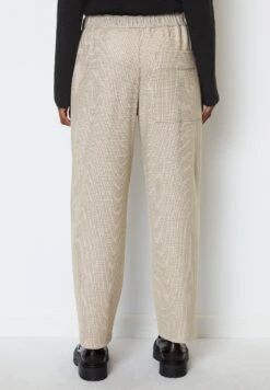 Marc O'Polo Modern Barrel Leg Elastic Waist Patch Pocket - Broek - Light Brown 10 Marc O'Polo Modern Barrel Leg Elastic Waist Patch Pocket - Broek - Light Brown -Winkel Voor Damesmode af2fb831315d41a6aa073d2824ebb851