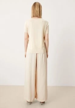 S.Oliver BLACK LABEL T-Shirt Basic - Butter -Winkel Voor Damesmode b6512e442a4c45f483b3187bd7f09945