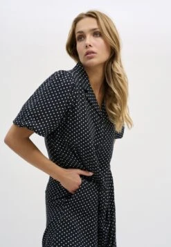 My Essential Wardrobe Noahmw- Blousejurk - Dark Sapphire Blue 7 My Essential Wardrobe Noahmw- Blousejurk - Dark Sapphire Blue -Winkel Voor Damesmode bdea453e91ac42798f5d3f00e16e5c1d