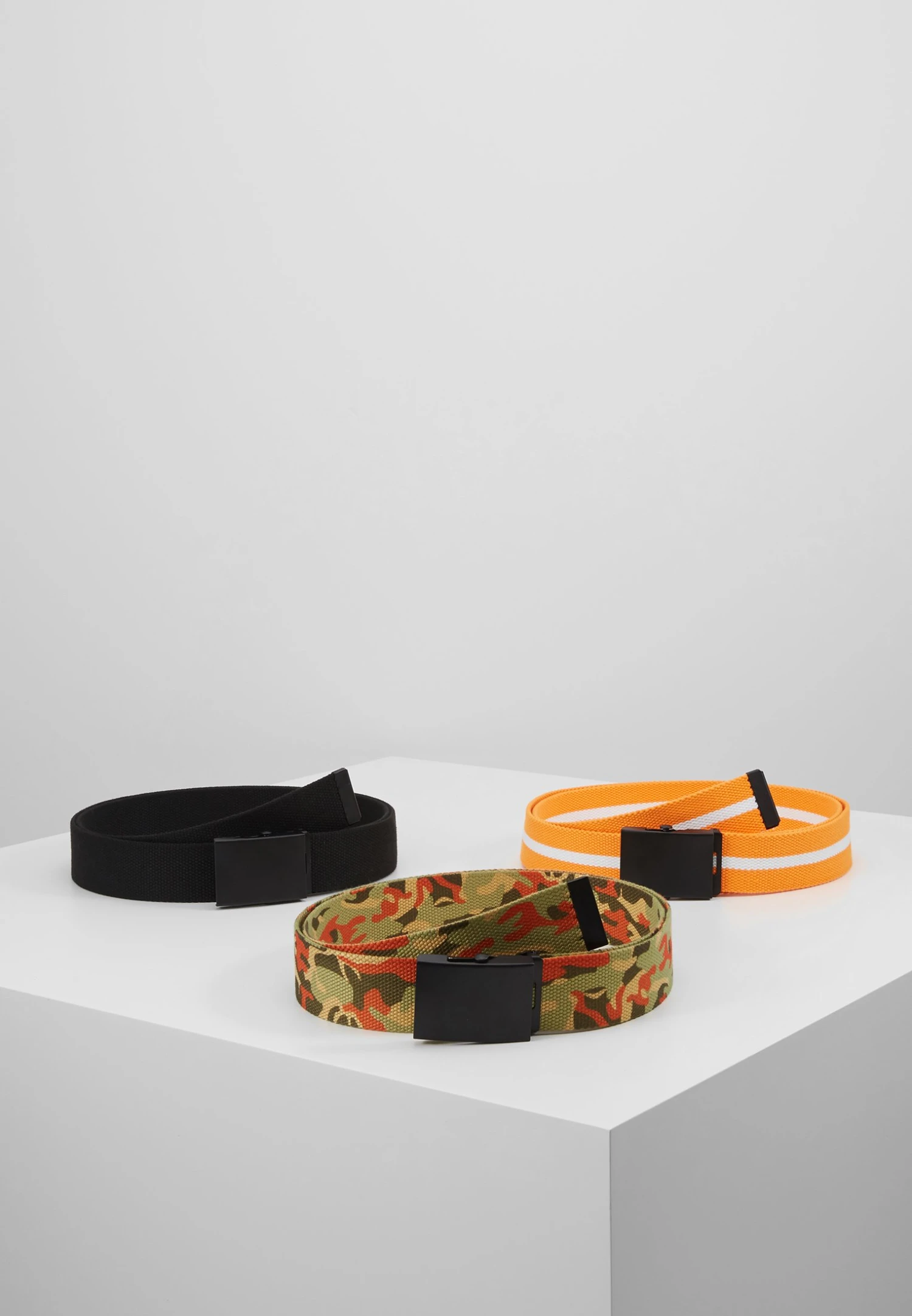 URBAN CLASSICS Trio 3 Pack - Riem - Black/Orange/White 3 URBAN CLASSICS Trio 3 Pack - Riem - Black/Orange/White