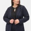 Zizzi Halflange Jas - Navy Stripe 2 Zizzi Halflange Jas - Navy Stripe -Winkel Voor Damesmode c3893d19101b44198bbfb64c6fc755fc