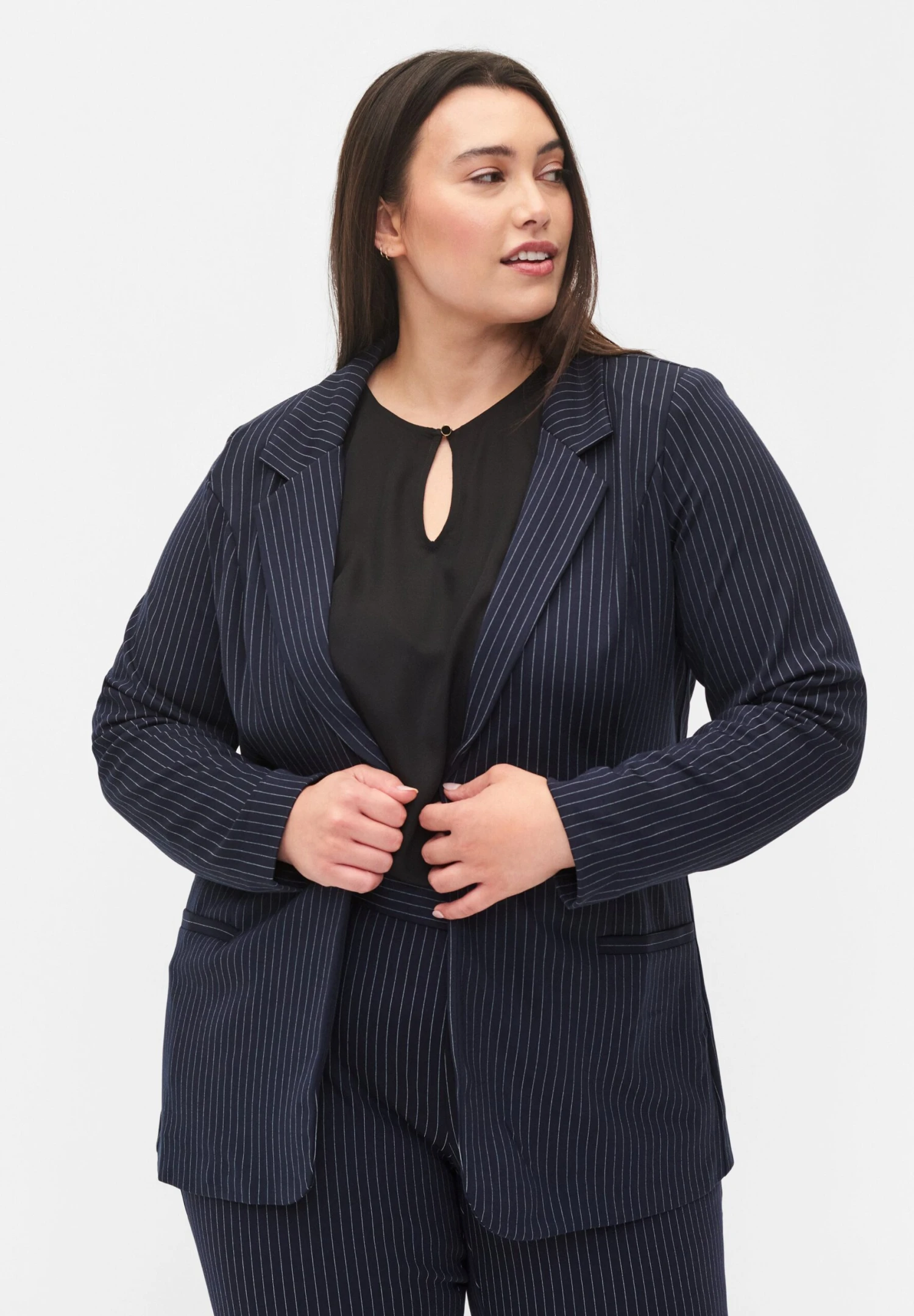 Zizzi Halflange Jas - Navy Stripe 3 Zizzi Halflange Jas - Navy Stripe