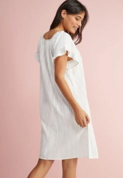 Next Square Neck Ruffle - Nachtjapon - White -Winkel Voor Damesmode c4fca533835447ecb0a6b4827fe8b3d7