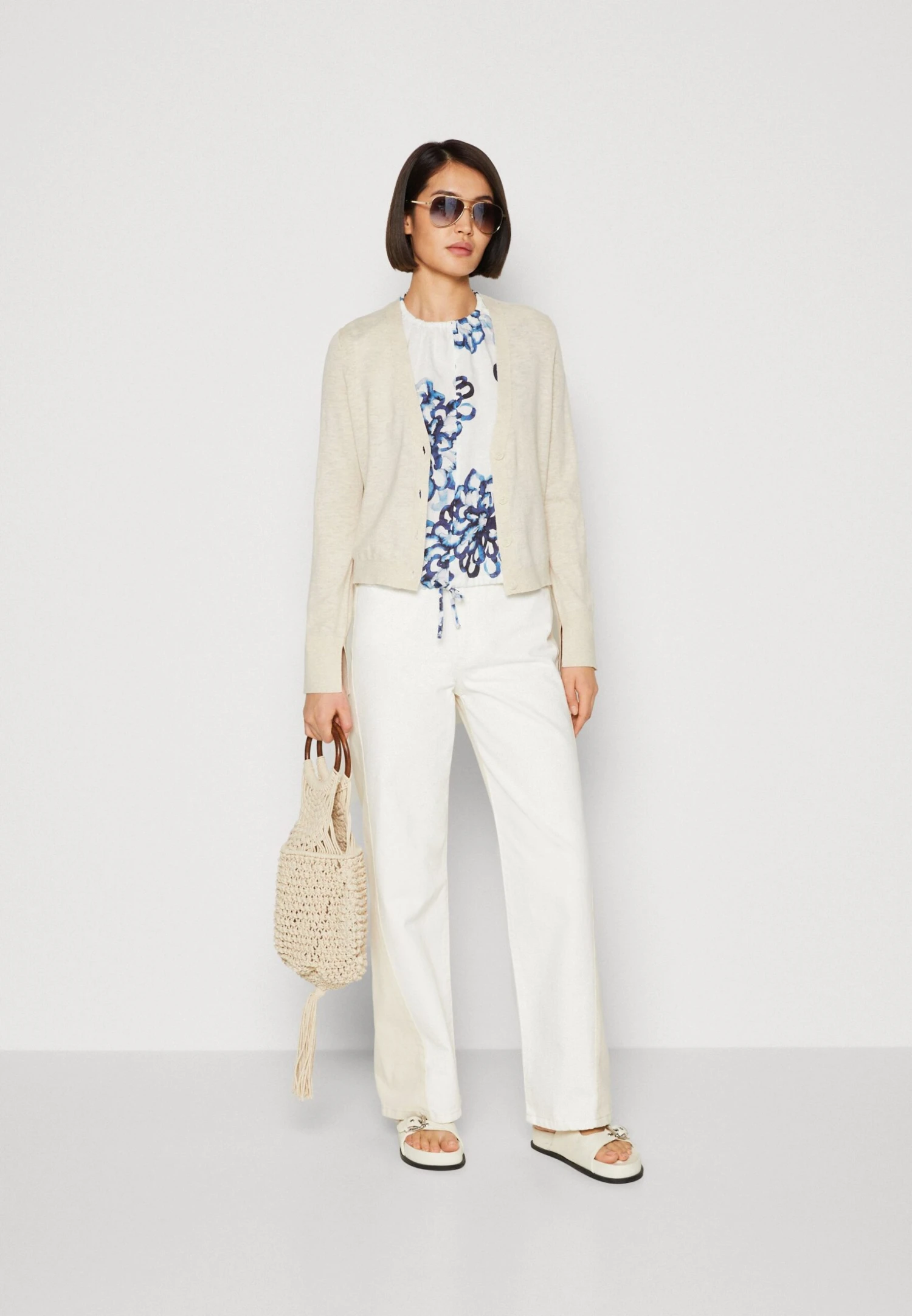 Marc O'Polo Longsleeve V Neck - Vest - Soft Taupe Melange 4 Marc O'Polo Longsleeve V Neck - Vest - Soft Taupe Melange - Afbeelding 2