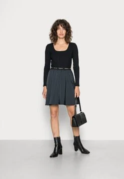 Calvin Klein Jeans Repeat Logo Elastic Dress - Cocktailjurk - Black -Winkel Voor Damesmode c819ba12fe304618b5a727c4e8b38677