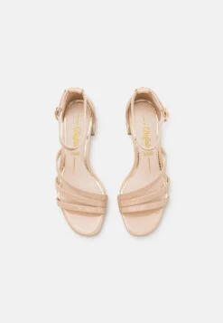 Buffalo Grace - Sandalen - Cream -Winkel Voor Damesmode ce823718628a485e8cc5903639d0260b