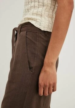 NA-KD Mit Weiten Beinen Und Geschnürter Taille - Broek - Brown -Winkel Voor Damesmode cf5bd2d6f7174f798b6d325d2407f67e