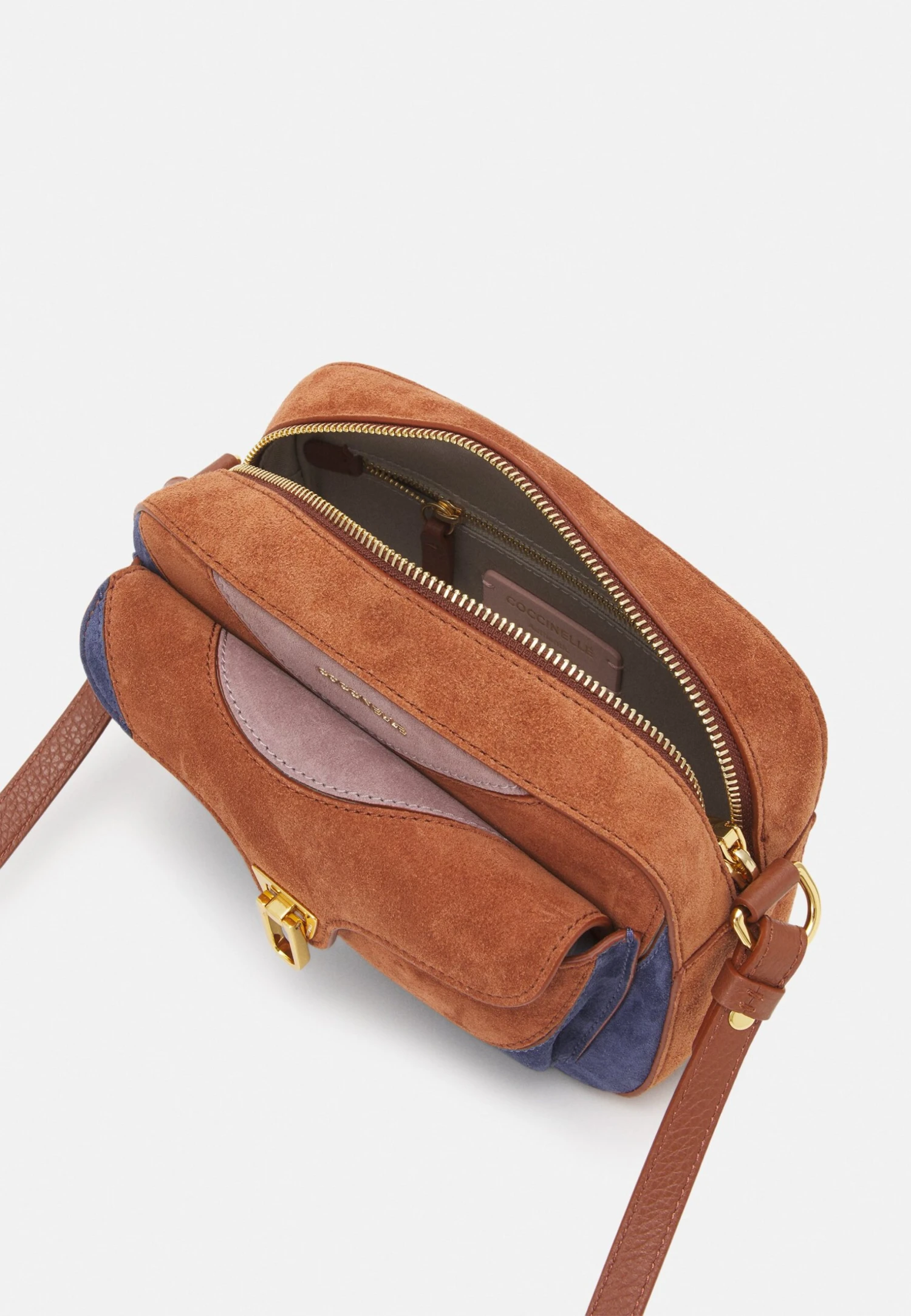 Coccinelle Beat Patch Sue - Schoudertas - Mirtil/Brul 5 Coccinelle Beat Patch Sue - Schoudertas - Mirtil/Brul - Afbeelding 3