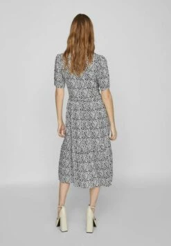 Vila Kurzärmeliges - Blousejurk - Cloud Dancer -Winkel Voor Damesmode d69d5c0b8cd34f93ace5889a0e230743