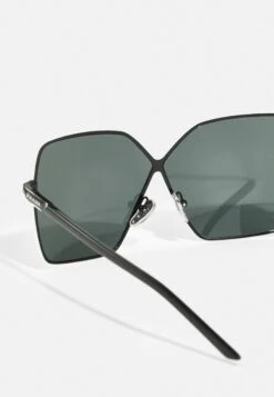 Prada Zonnebril - Dark Grey 8 Prada Zonnebril - Dark Grey -Winkel Voor Damesmode d6b6cd90337e42b88eec825138b912f1