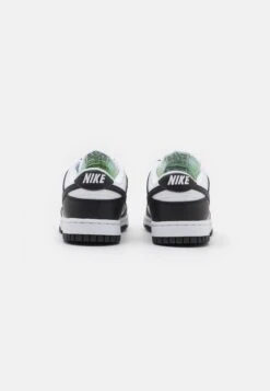 Nike Sportswear Dunk Low Next Nature - Sneakers Laag - White/Black -Winkel Voor Damesmode d89e1aa14a294bacbd7e90adfd06813a