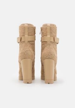 Guess Biola - Veterboots - Beige -Winkel Voor Damesmode dc12bc517b1f4877823ec0ed63b44e25
