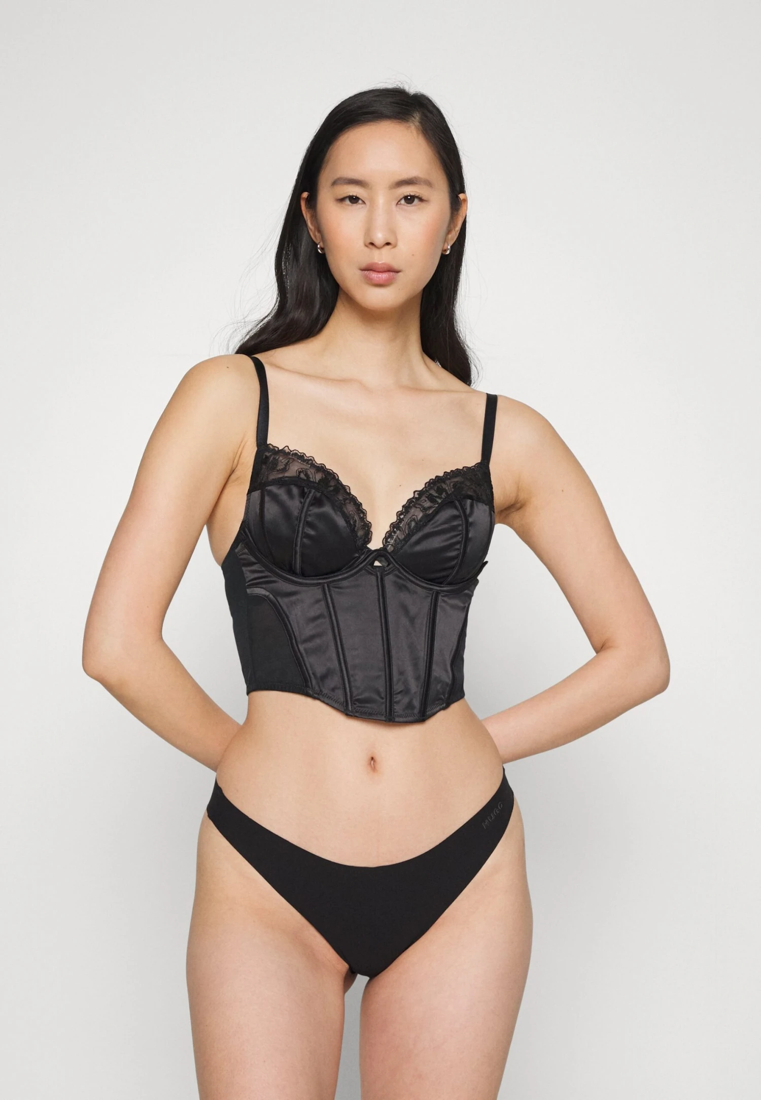 Playful Promises Plunge Bra - Beugel Bh - Black 4 Playful Promises Plunge Bra - Beugel Bh - Black - Afbeelding 2