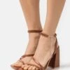 Raid Elandra - Sandalen Met Hoge Hak - Brown -Winkel Voor Damesmode e26c83be28624f6e9bde451a4add9b8f