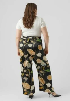 Vero Moda Curve - Broek - Black -Winkel Voor Damesmode e3d5bedadc184442abe28b87d06936f7