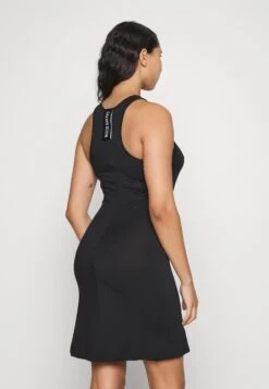 Tank Dress - Strandaccessoire - Black -Winkel Voor Damesmode e871268c09974c2aa656003e4db7a983