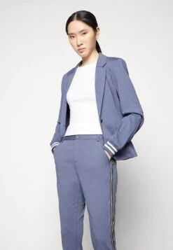 Kaffe Kinnie - Blazer - Vintage Indigo-Chalk/Midnight -Winkel Voor Damesmode e8edeee7baf84fa9959c190426638529