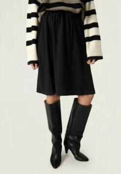 Soaked In Luxury Shirley Ilio Solid - A-Lijn Rok - Black