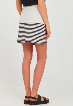 OXMO Oxpippa - Minirok - Black 10 OXMO Oxpippa - Minirok - Black -Winkel Voor Damesmode eb75820ec93e4aec9a75357e830e33b5