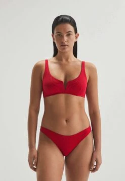 Oysho Mid-Rise- Bikinibroekje - Red -Winkel Voor Damesmode ed3f53f836164cd7af1789ebc865fb37