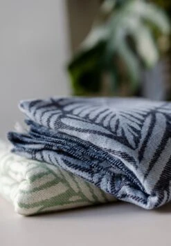 FRAAS Living Accessoire Floral - Made In Germany - Overige Accessoires - Navy -Winkel Voor Damesmode ef0bf9bbe7c14a65b345d508eb8c3611