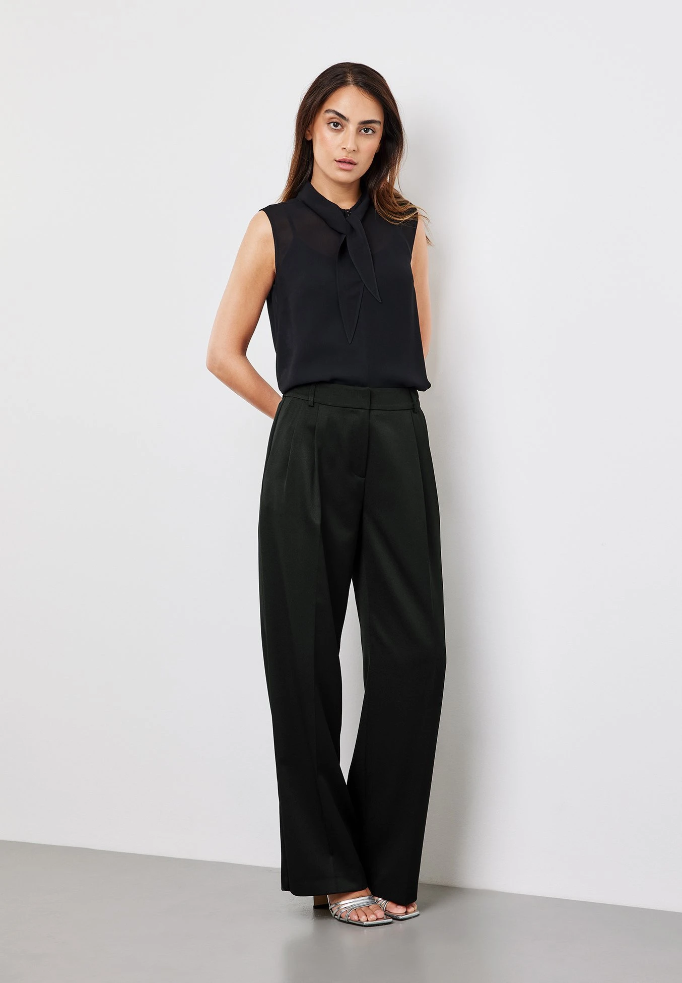 Taifun Sleeveless Shirt - Blouse - Schwarz 6 Taifun Sleeveless Shirt - Blouse - Schwarz - Afbeelding 4