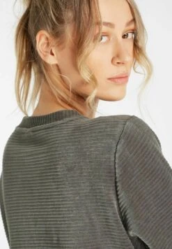 Sweater - Mistygreen -Winkel Voor Damesmode f0e7da4e694d4e05b13c055dc2b0bdda