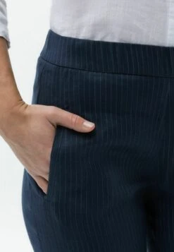 BRAX Style Peggy - Broek - Navy -Winkel Voor Damesmode f11ac23713ca4f86a59eecc4896819b8