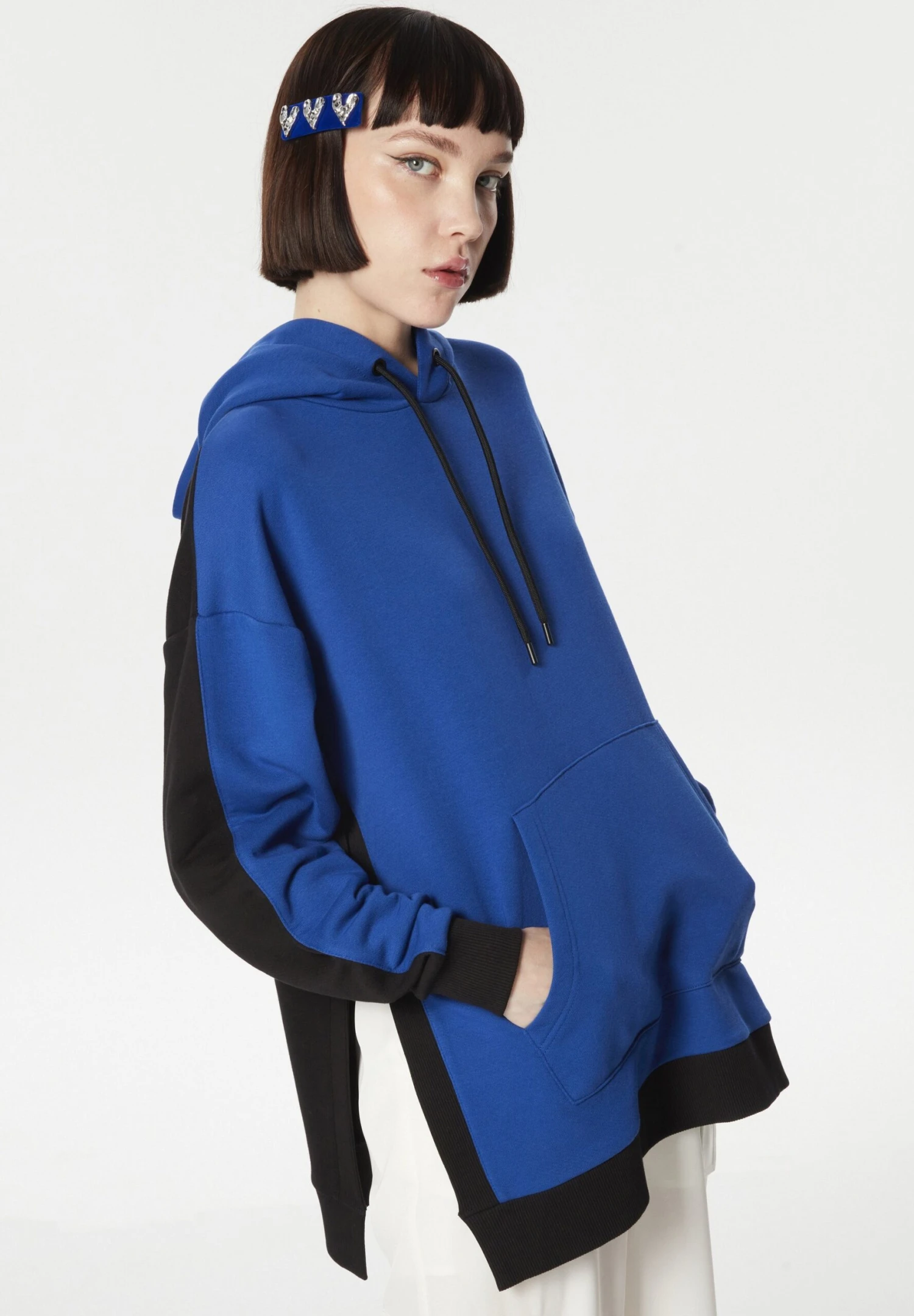 Twist Oversize Colorblock Kangaroo Pocket - Sweater - Sax 6 Twist Oversize Colorblock Kangaroo Pocket - Sweater - Sax - Afbeelding 4